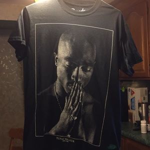 Tupac shirt